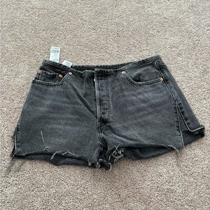 Levi's® Premium
501® MINI WAIST WOMEN'S SHORTS